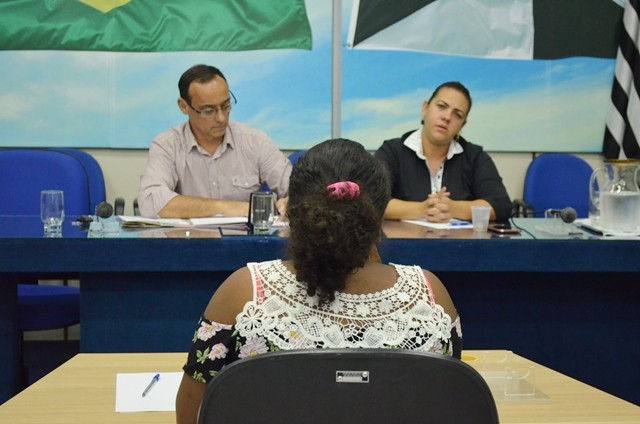 20161130_Nenê e Carla ouvem a mãe de Kaleb Henrique